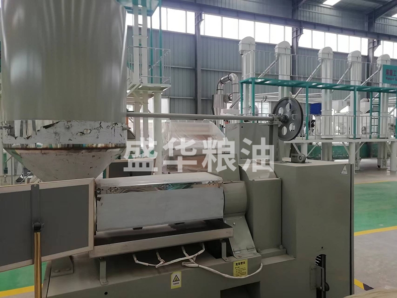 榨油機設(shè)備